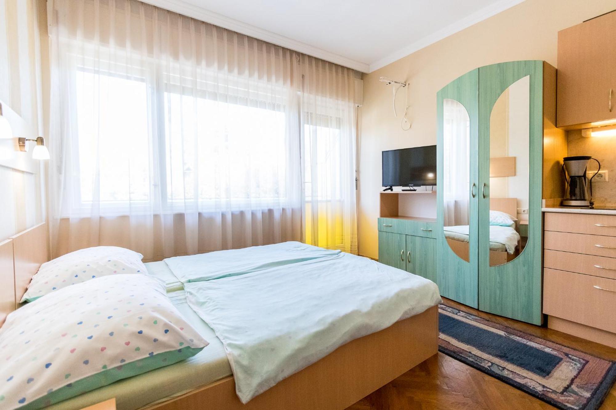 Lara Apartments Siofok Exterior photo